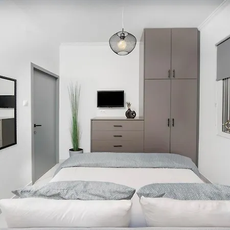 Sokrates Apartment *