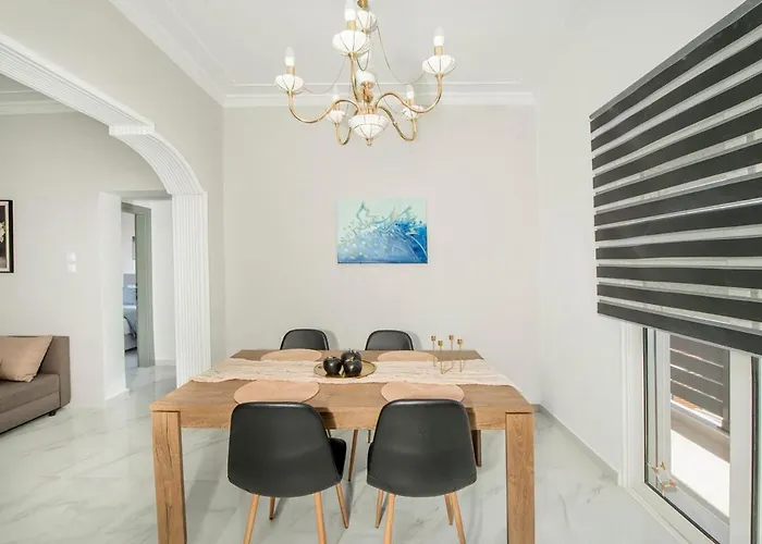 Sokrates Appartement *